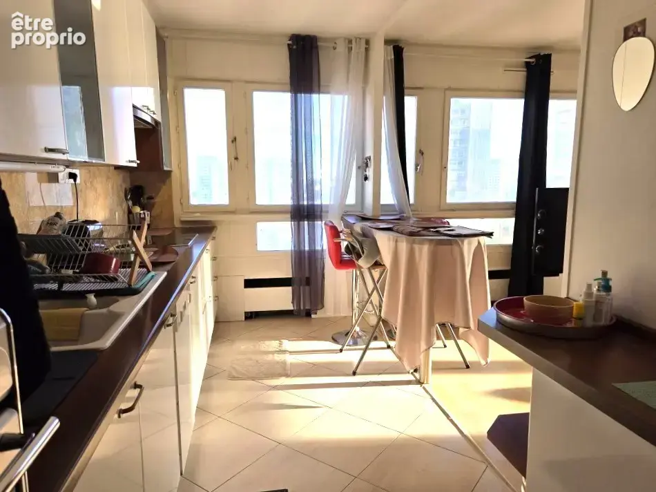 PARIS 13°, métro LES OLYMPIADES, un magnifique appartement FAMILIAL de 4 PIECES de 87m2 - photo 3