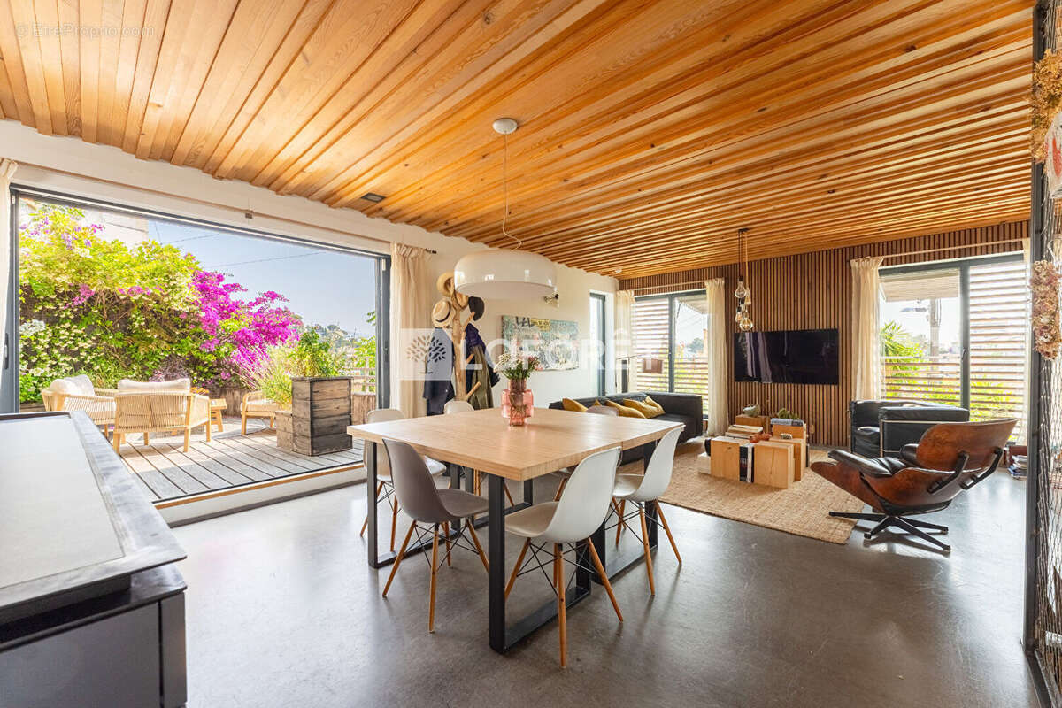 Maison à MARSEILLE-7E