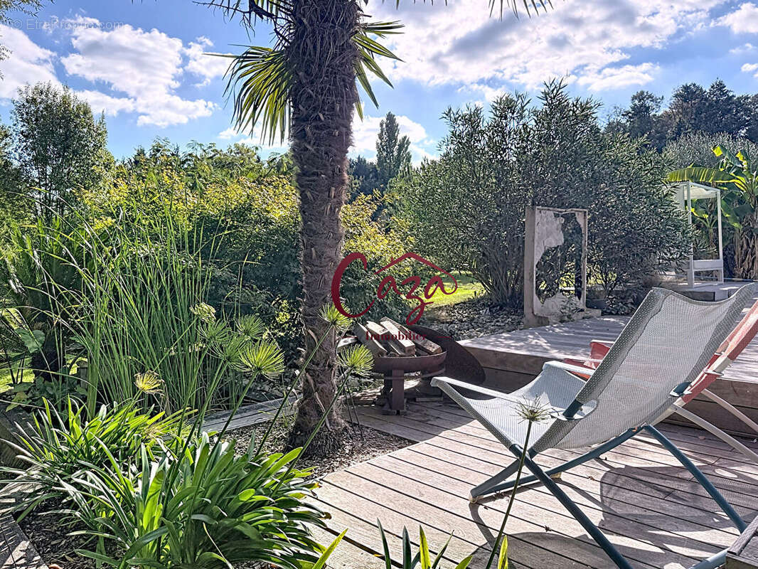 Maison à SAINT-SULPICE-ET-CAMEYRAC