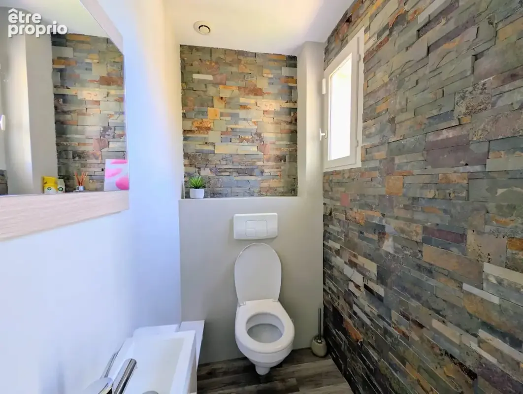 Ref 2153 - Maison familiale – 4 chambres, jardin et double garage - photo 11