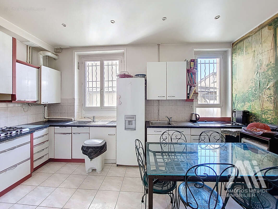 Appartement à PARIS-19E