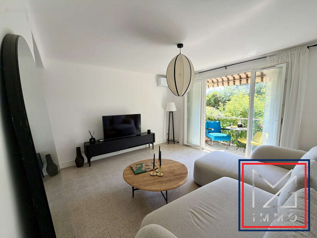 Appartement à SIX-FOURS-LES-PLAGES