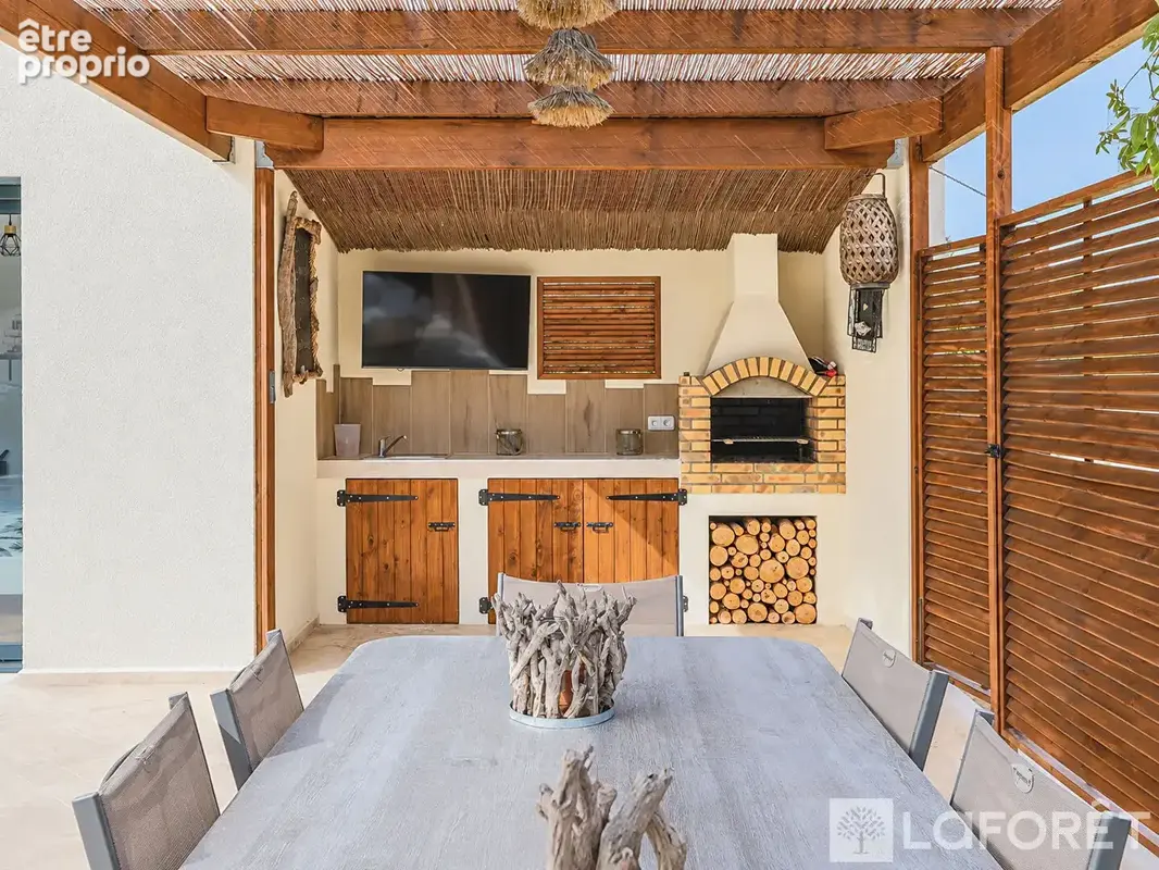 CALVI Élégante villa contemporaine de plain-pied avec piscine à débordement - photo 16