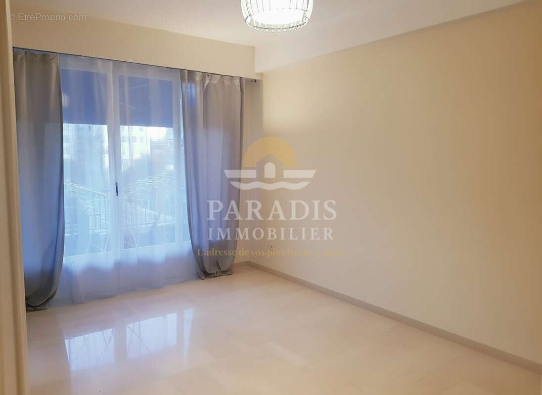 Salon - S - Appartement à NICE