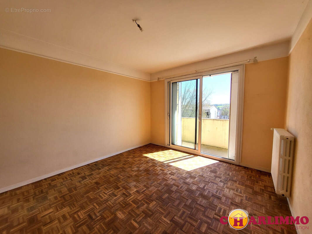 Appartement à SAINT-JUNIEN