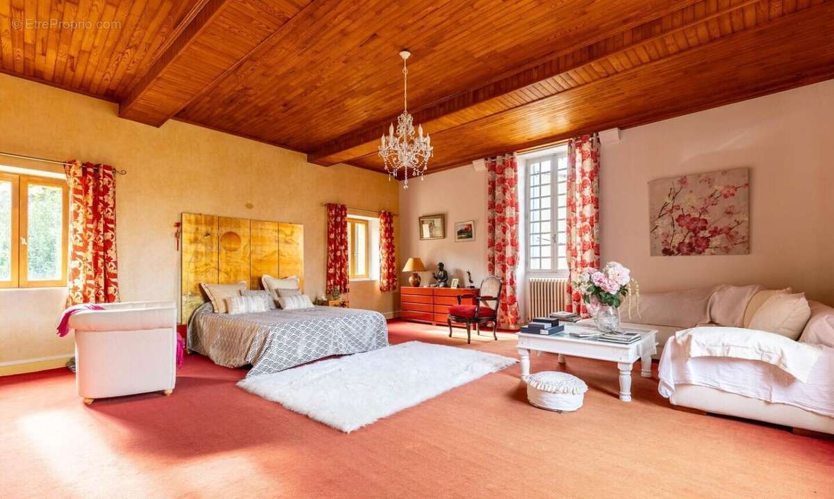 Maison à CASTETS-EN-DORTHE