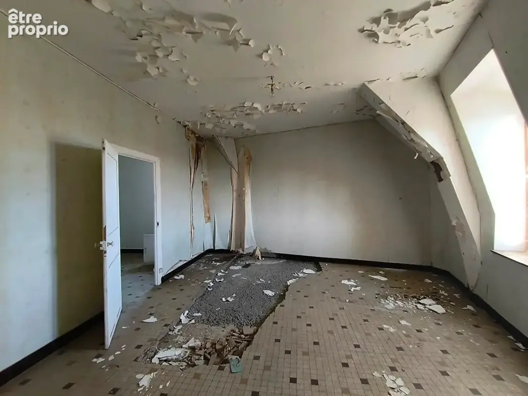 Appartement t2 a renover - centre ville - photo 2