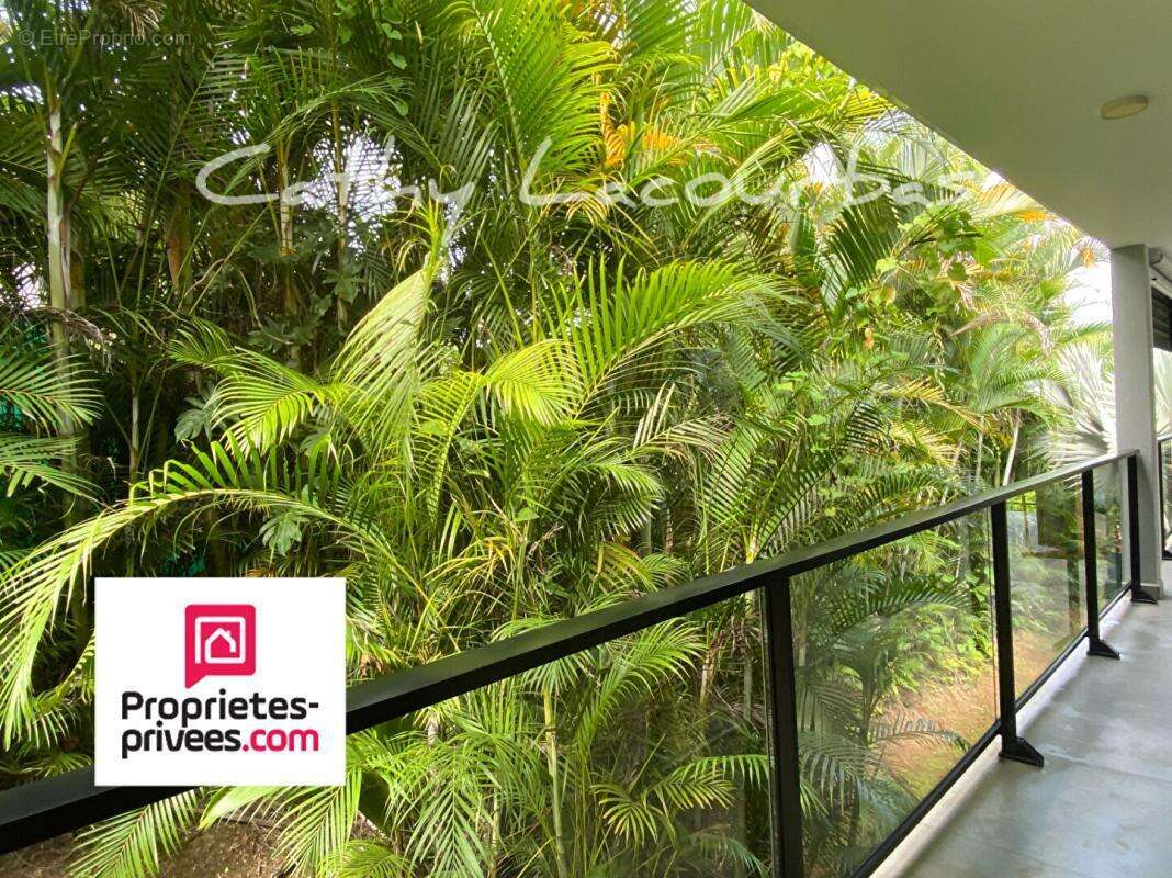 Maison à PETIT-BOURG