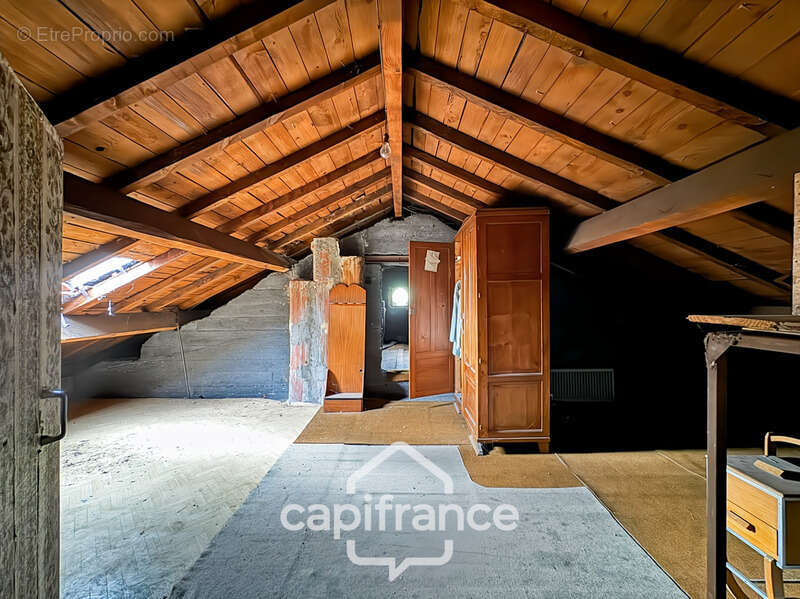 Maison à ROUSSILLON