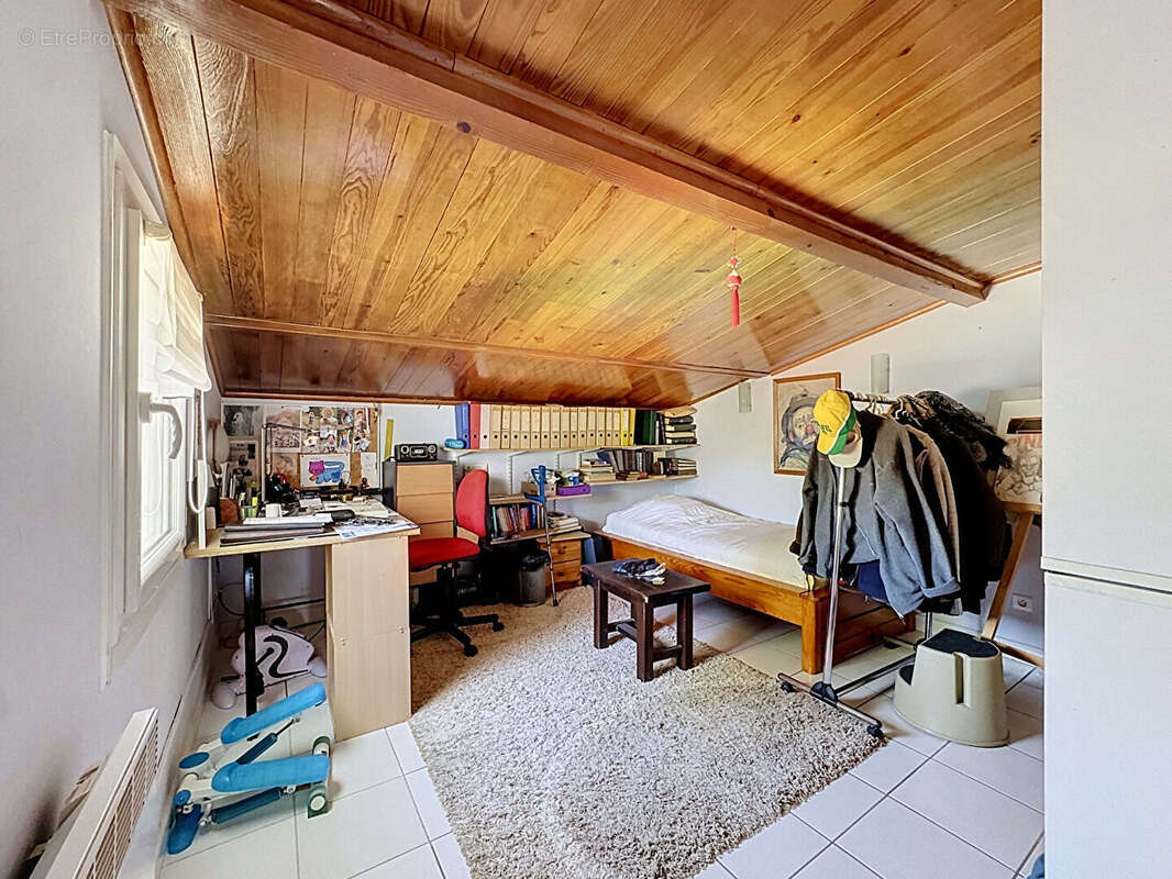 Vendre ensemble immobilier de 395 m² avec piscine à arles - photo 19