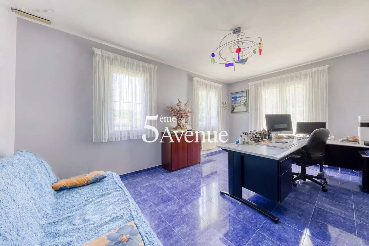 Maison à LAGNY-SUR-MARNE