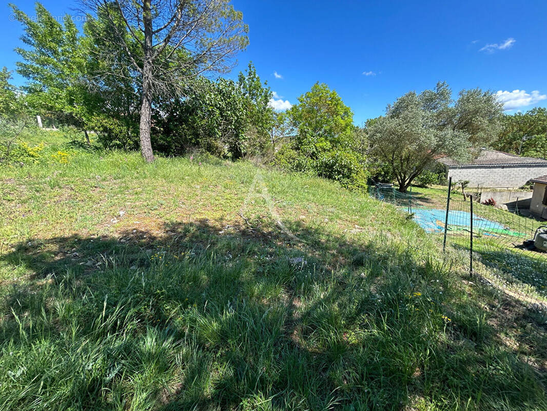 Terrain à VILLEFLOURE
