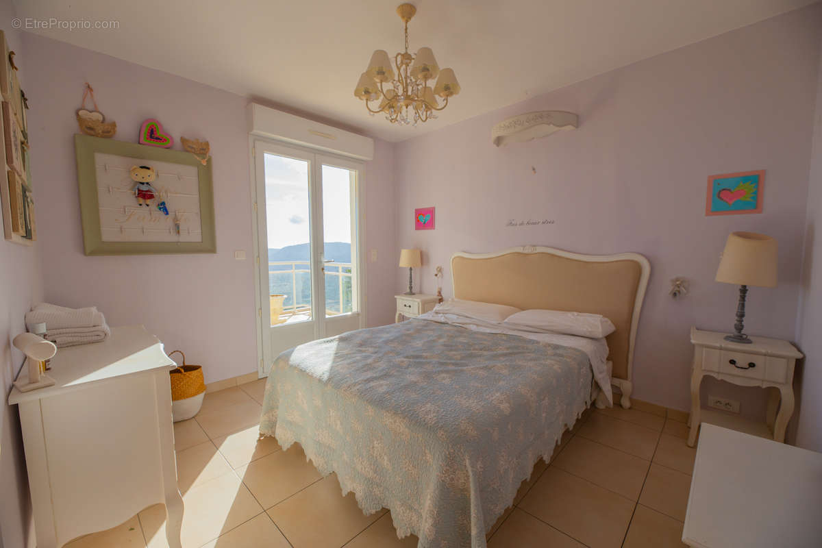 Maison à MANDELIEU-LA-NAPOULE