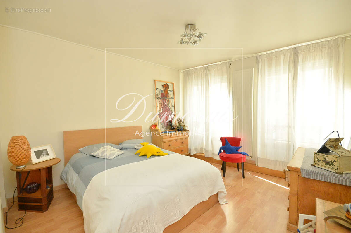 Appartement à PARIS-4E