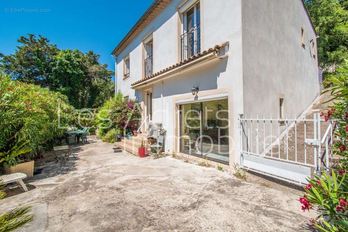 Maison à LES ADRETS-DE-L'ESTEREL