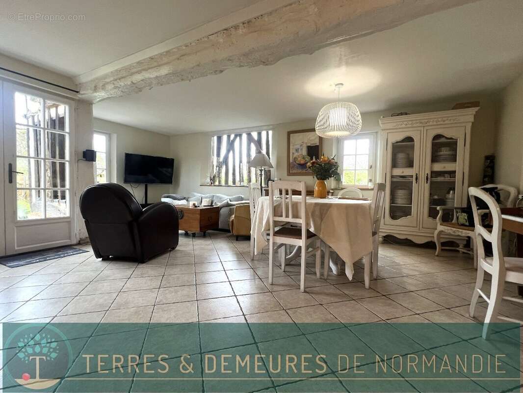 Maison à MARAIS-VERNIER