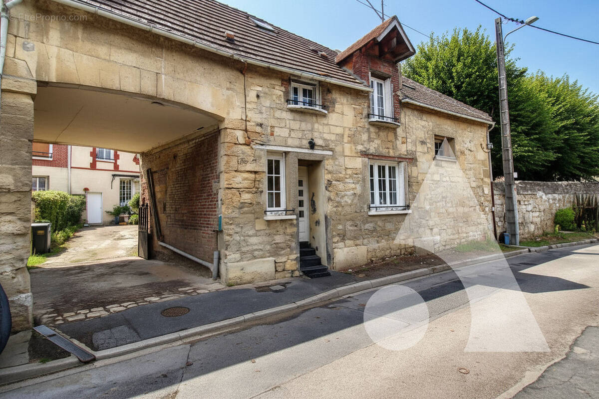 Maison à SAINT-MARTIN-LONGUEAU