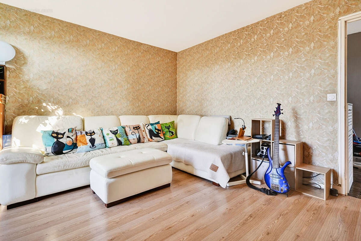 Appartement à ROSNY-SOUS-BOIS