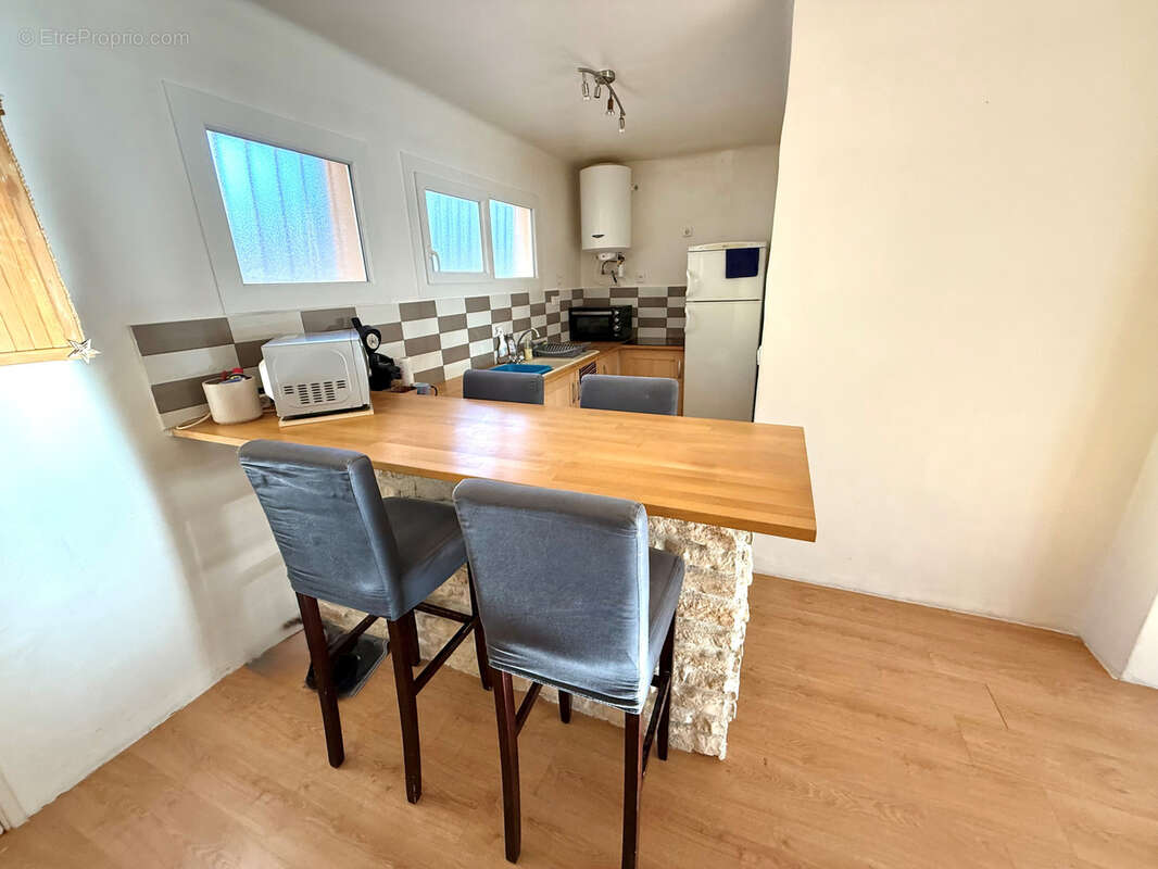 Appartement à MARSEILLE-7E