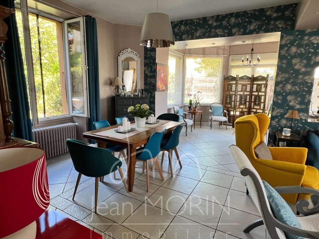 Maison à ROMANS-SUR-ISERE