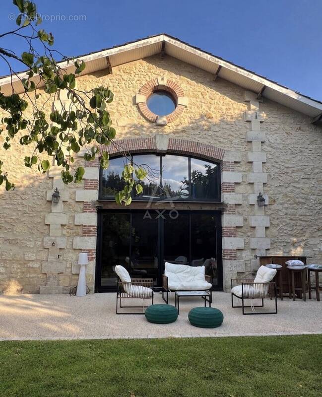 Maison à SADIRAC