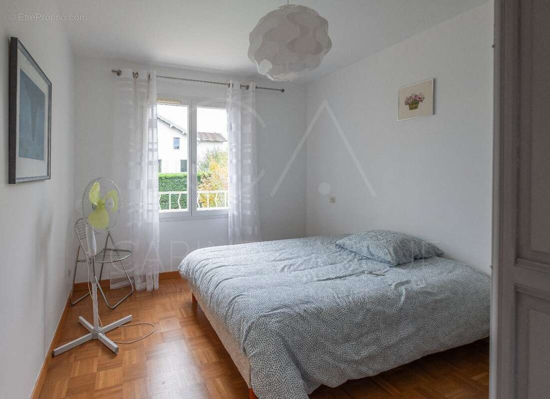 Maison à TASSIN-LA-DEMI-LUNE