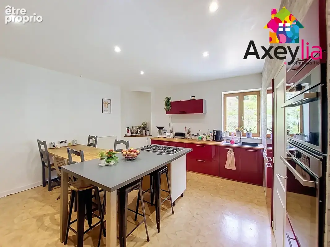A vendre - iguerande - demeure familiale ou rente locative, dependances et terrain - photo 4