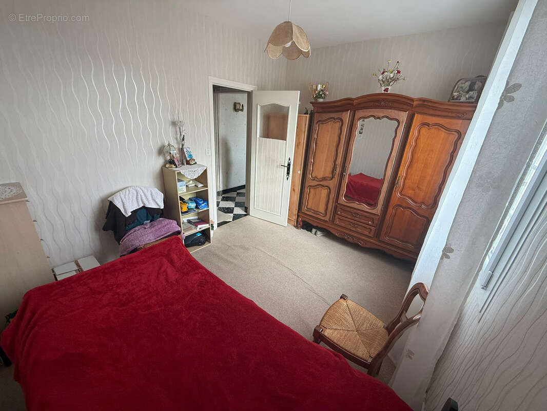 Maison à SAINT-PAVACE