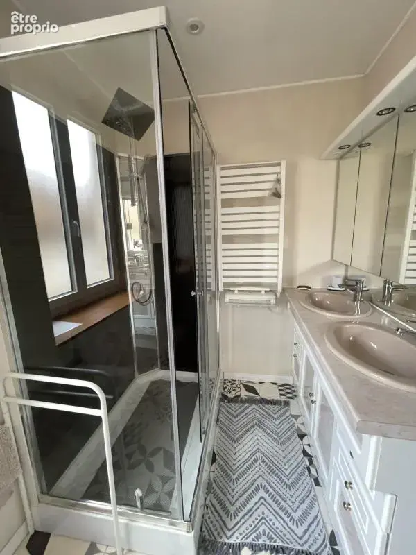 Ensemble immobilier 201 m2 maison avec gîte et garage/hangar - photo 11