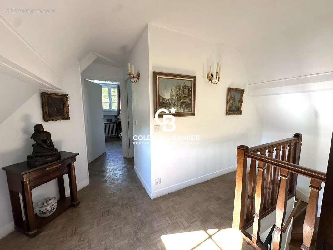 Maison à LE VESINET