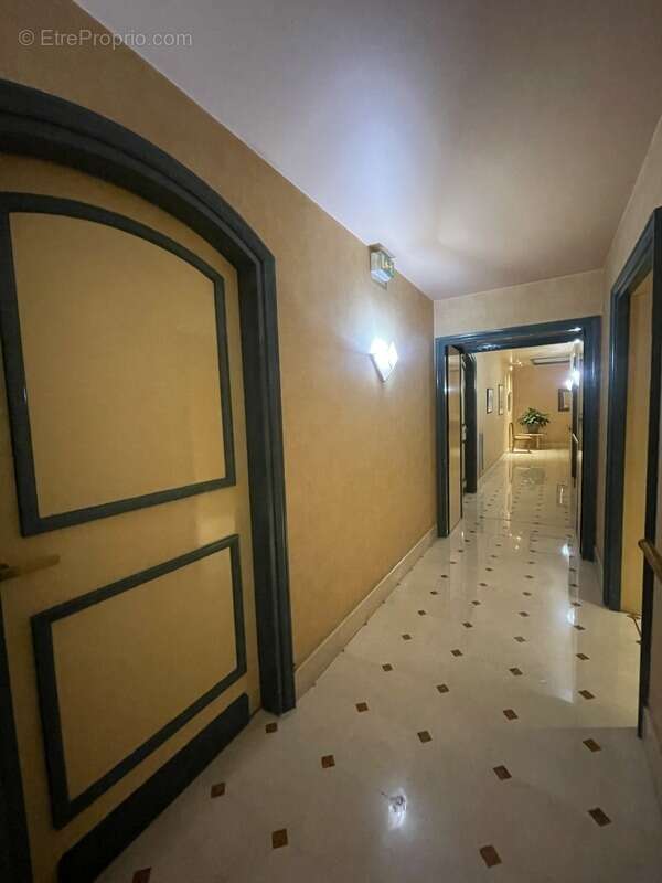 Appartement à LEVALLOIS-PERRET
