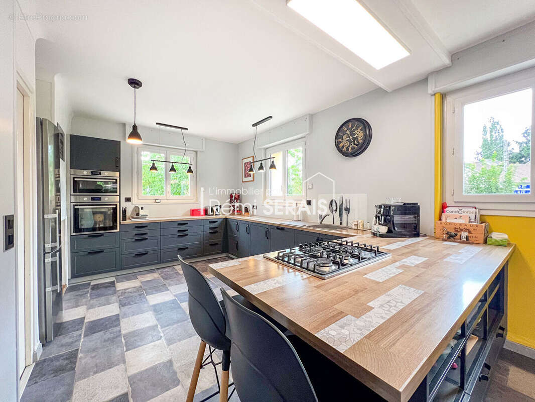 Maison à CONDE-SUR-NOIREAU