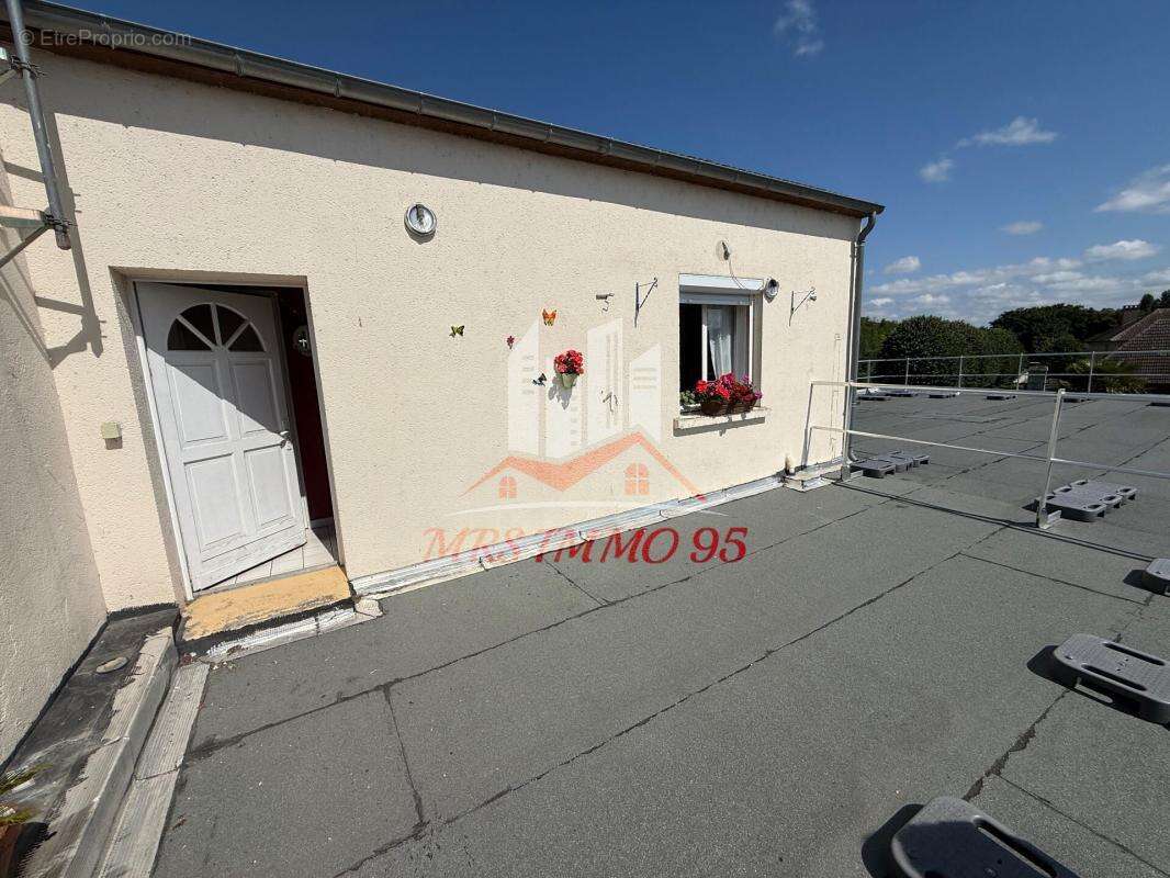 Appartement à SAINT-LEU-D&#039;ESSERENT