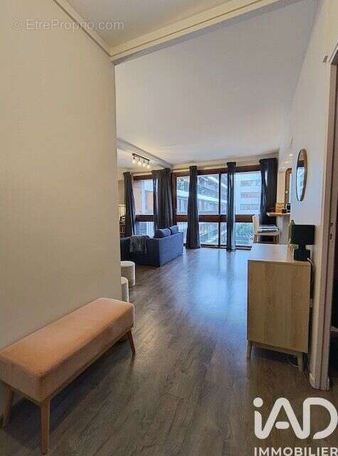 Photo 7 - Appartement à LA CELLE-SAINT-CLOUD