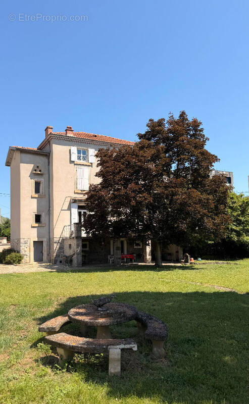 Maison à TOURNON-SUR-RHONE