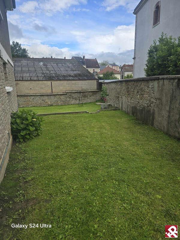Maison à GUERET