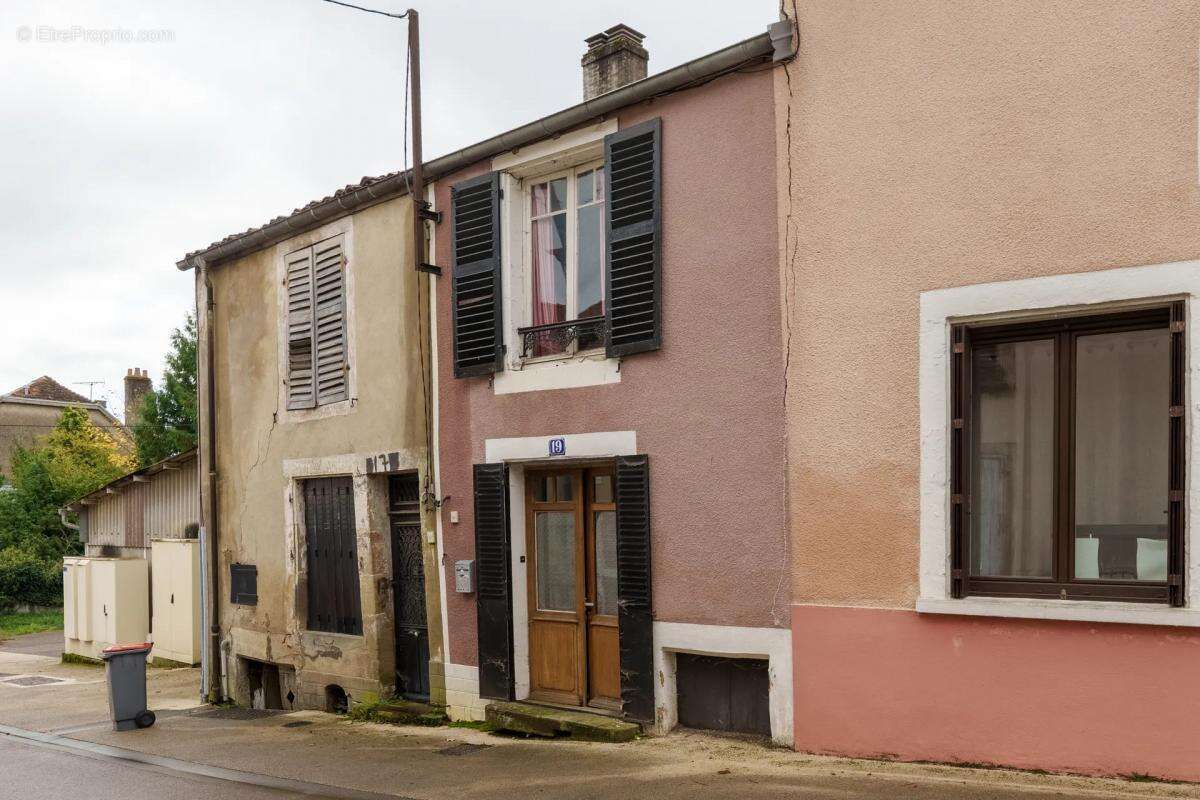 Maison à BOURBONNE-LES-BAINS