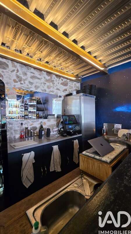 Commerce 32 m² à Antibes  - photo 4