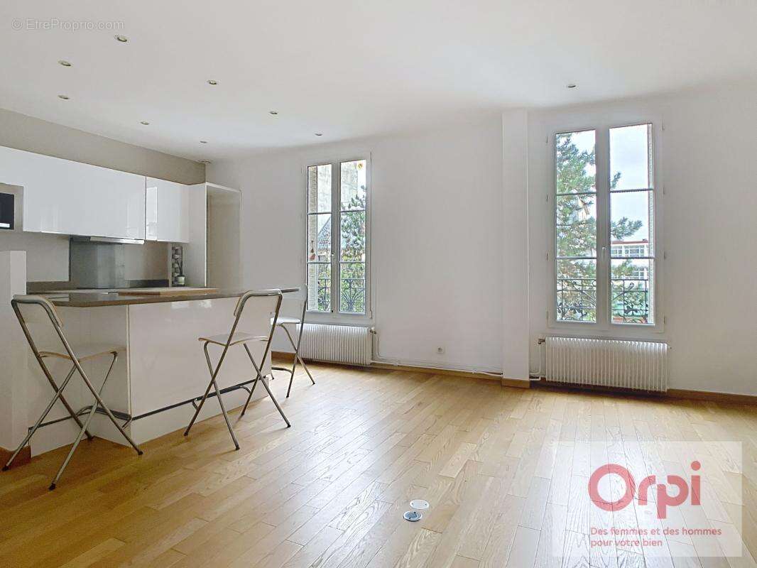 Appartement à ISSY-LES-MOULINEAUX