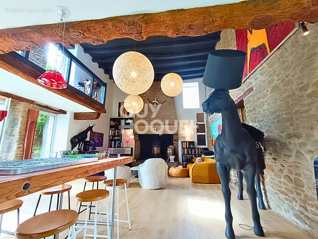 Maison à SAINT-PIERRE-DE-PLESGUEN