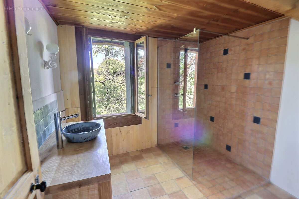 Maison à SAINT-BAUZILLE-DE-MONTMEL