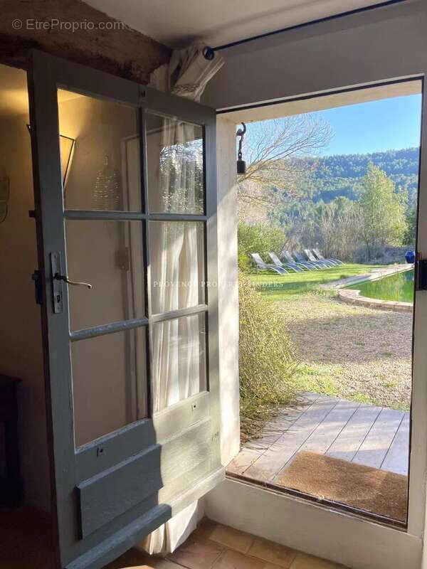 Maison à VILLECROZE