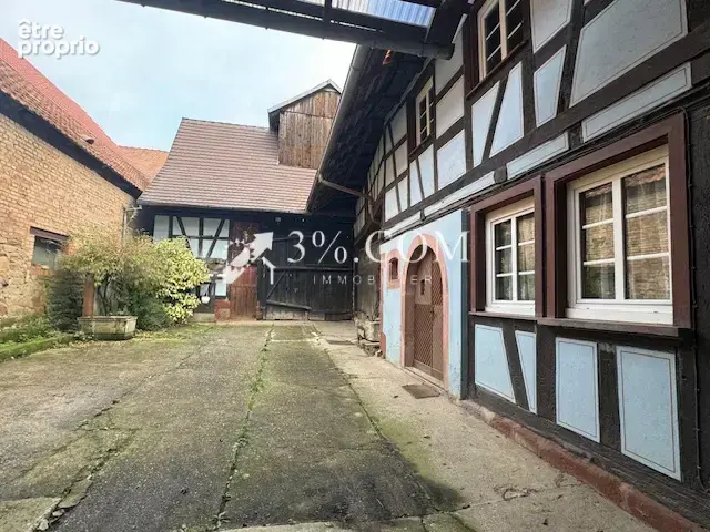 3%COM Corps de ferme avec dépendances 300m2 et jardin 16 are - photo 13