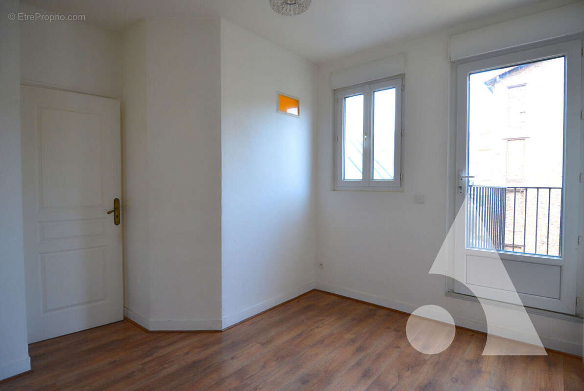 Commerce à CONFLANS-SAINTE-HONORINE