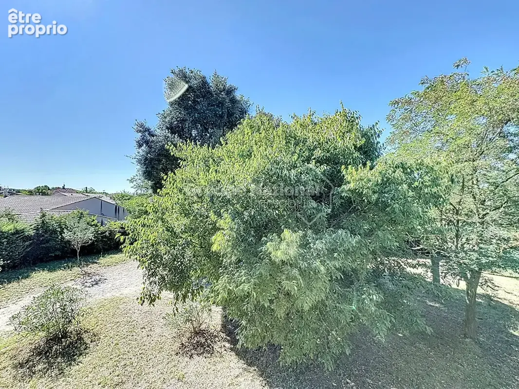 Maison 7 chambres ? dpe b ? 2 appartements possibles ? grand garage ? terrain piscinable - photo 3