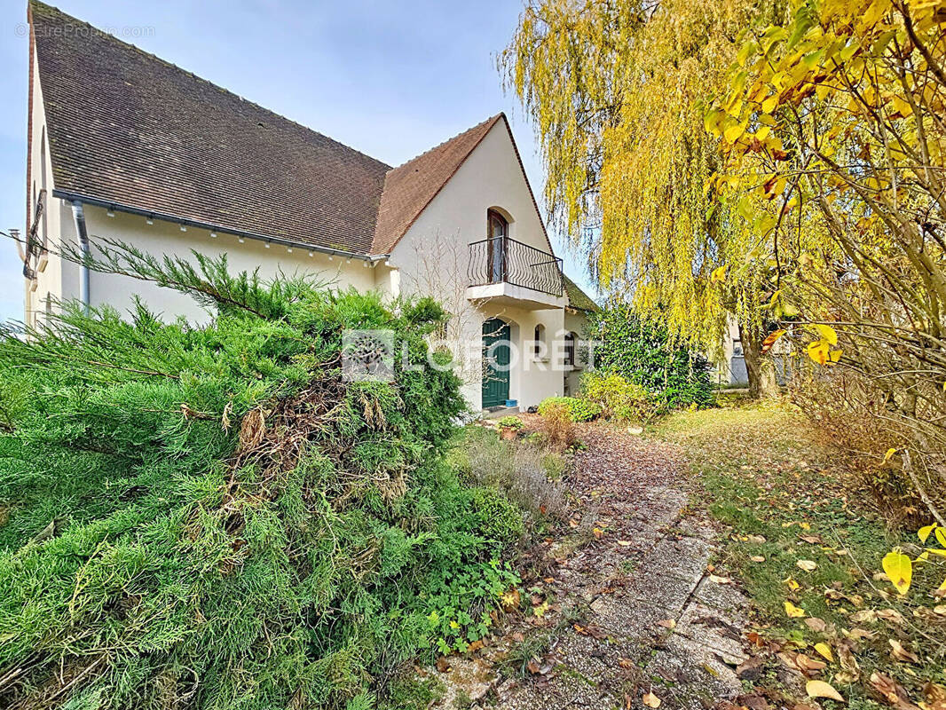 Maison à EVRY-GREGY-SUR-YERRE