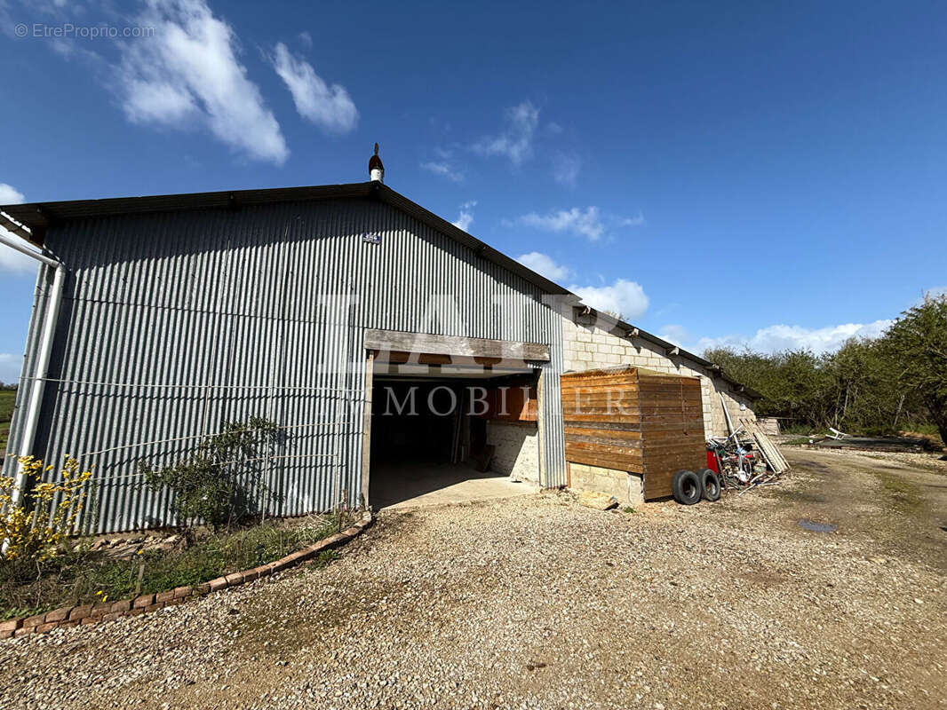 Maison à FRESNAY-SUR-SARTHE
