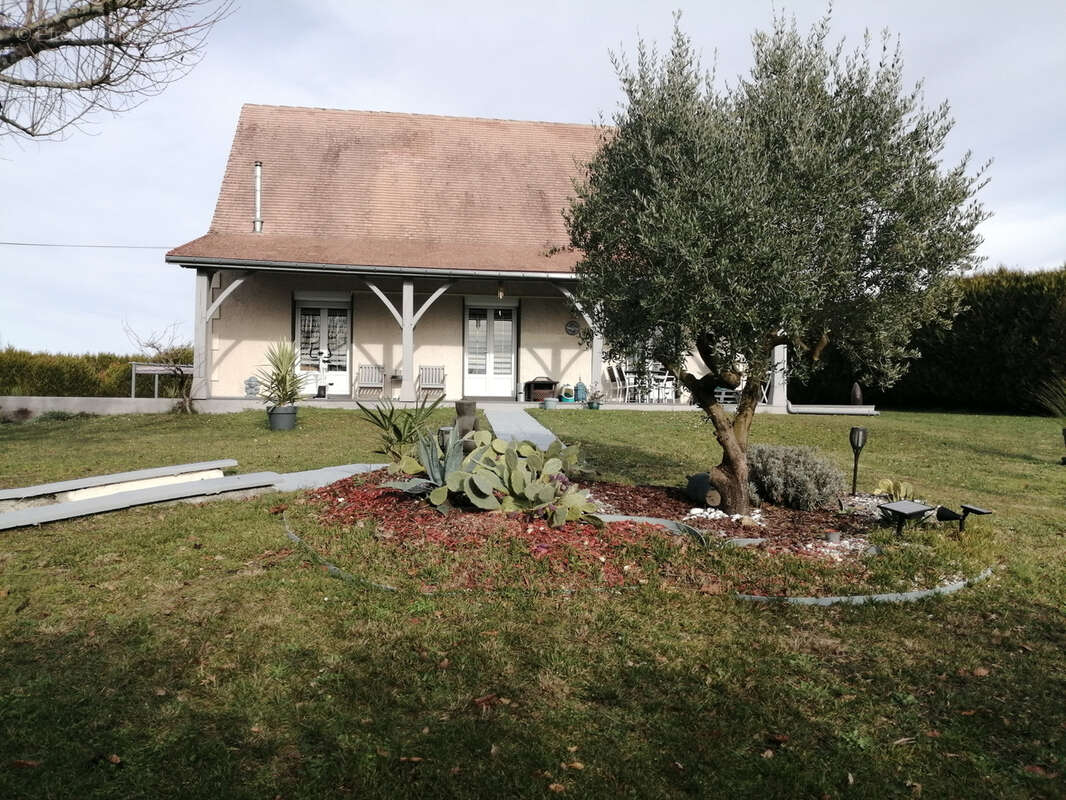 Maison à SAINT-PAUL-LIZONNE