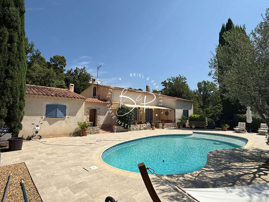 Maison à LORGUES