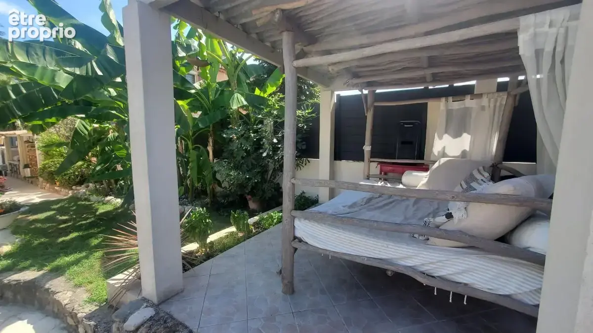 Maison 4 chambres .piscine. jakuzzi. clim. renovation totale recente - photo 4